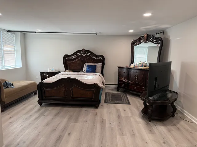 $384,900 | 4 North Spring Street, Ansonia, CT 06401