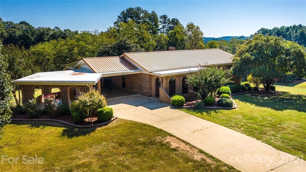 470 Wildlife Access Road Hickory, NC 28601 - Photo 1 of 38 Gallery Image 1