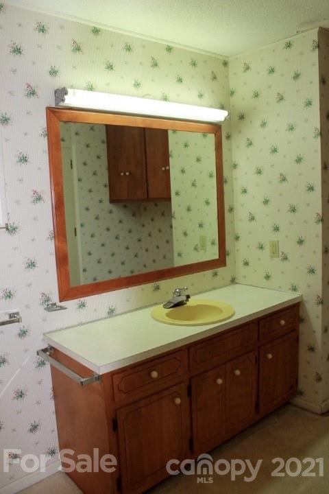 470 Wildlife Access Road Hickory, NC 28601 - Photo 12 of 38 Gallery Image 12