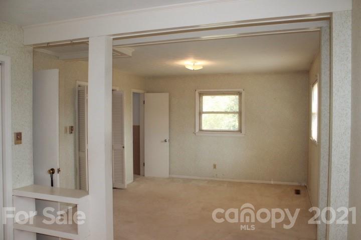 470 Wildlife Access Road Hickory, NC 28601 - Photo 18 of 38 Gallery Image 18