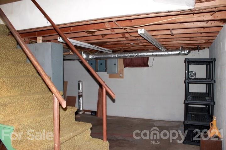 470 Wildlife Access Road Hickory, NC 28601 - Photo 27 of 38 Gallery Image 27