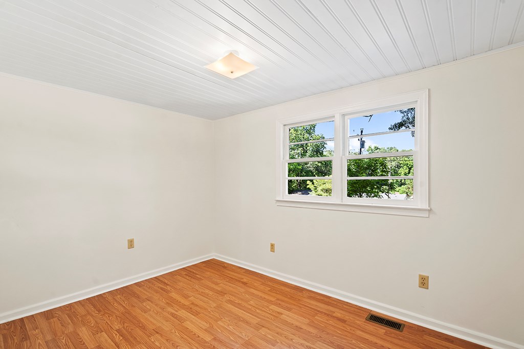 107 State Rd S-24-428 Ware Shoals, SC 29692 - Photo 10 of 16