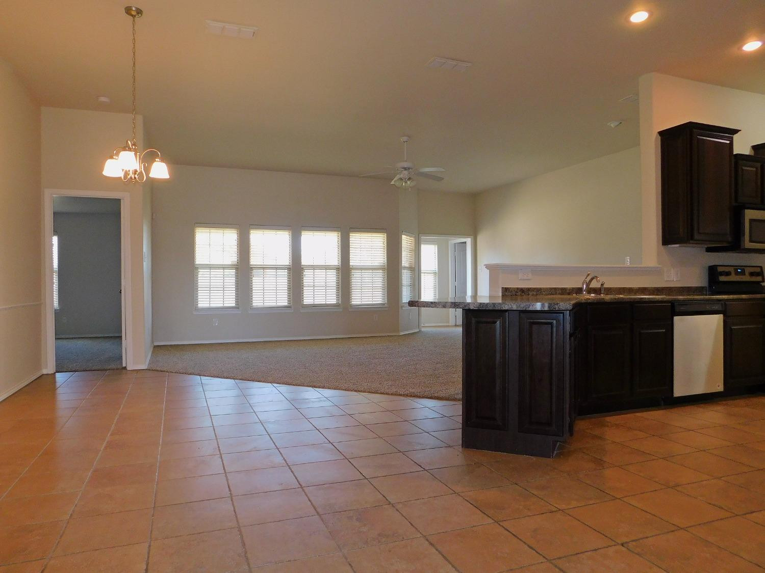 5717 108th Street Lubbock, TX 79424 - Photo 6 of 23 Photo 6