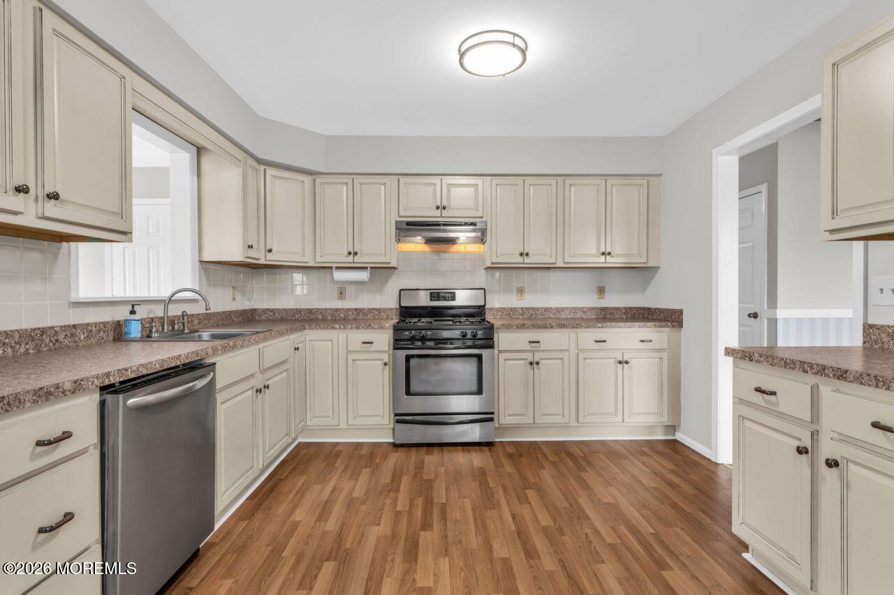 2213 Rogers Road Point Pleasant, NJ 08742 - Photo 11 of 29 Kitchen