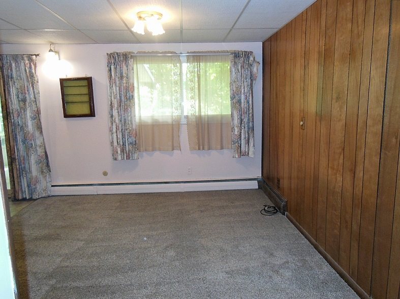 5063 Calkins Road Flint, MI 48532 - Photo 20 of 33 50022155-19.JPG