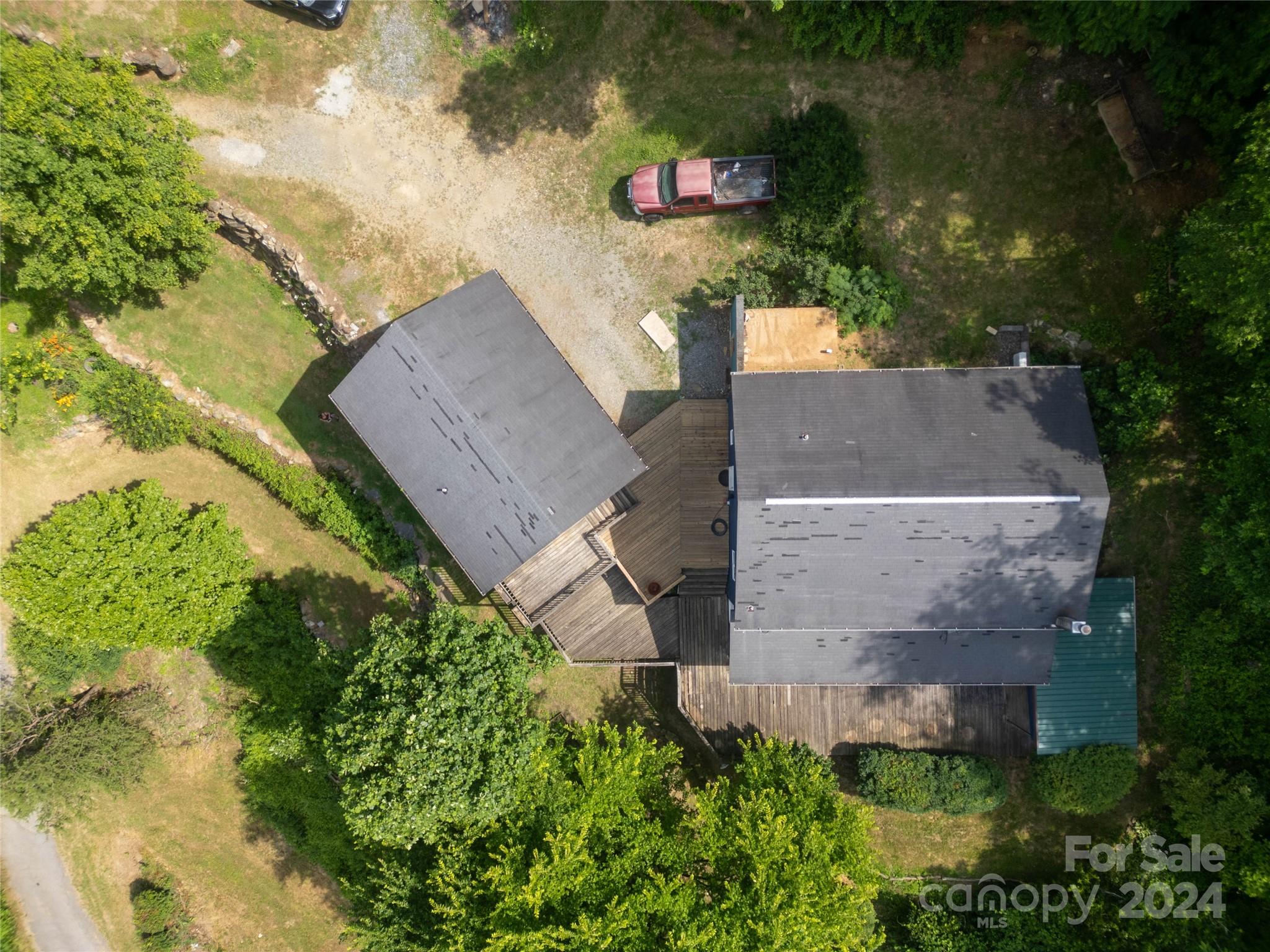 556 Blue Hill Road Marshall, NC 28753 - Photo 3 of 45