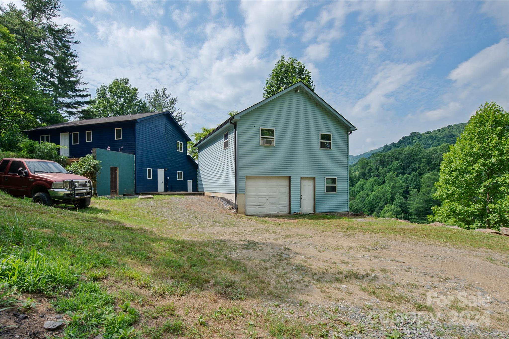 556 Blue Hill Road Marshall, NC 28753 - Photo 10 of 45