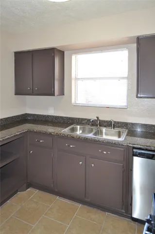 $1,495 | 4710 Pine Street, Seabrook, TX 77586