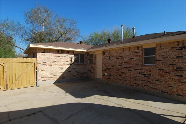 $1,495 | 4710 Pine Street, Seabrook, TX 77586