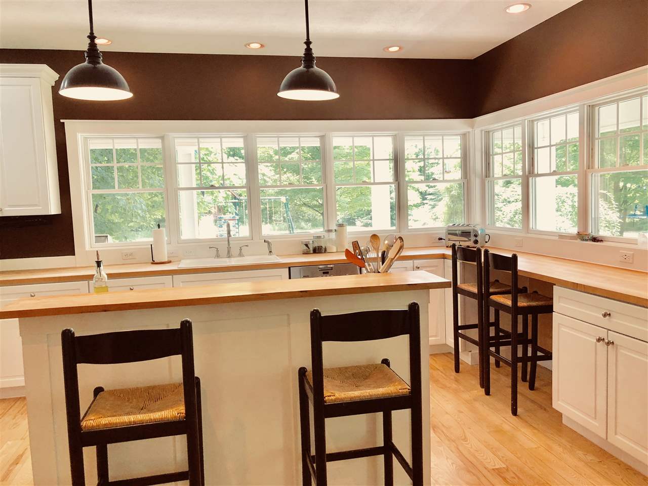 2463 Meander Lane Cedar, MI 49621 - Photo 7 of 28 1848345-6.JPG