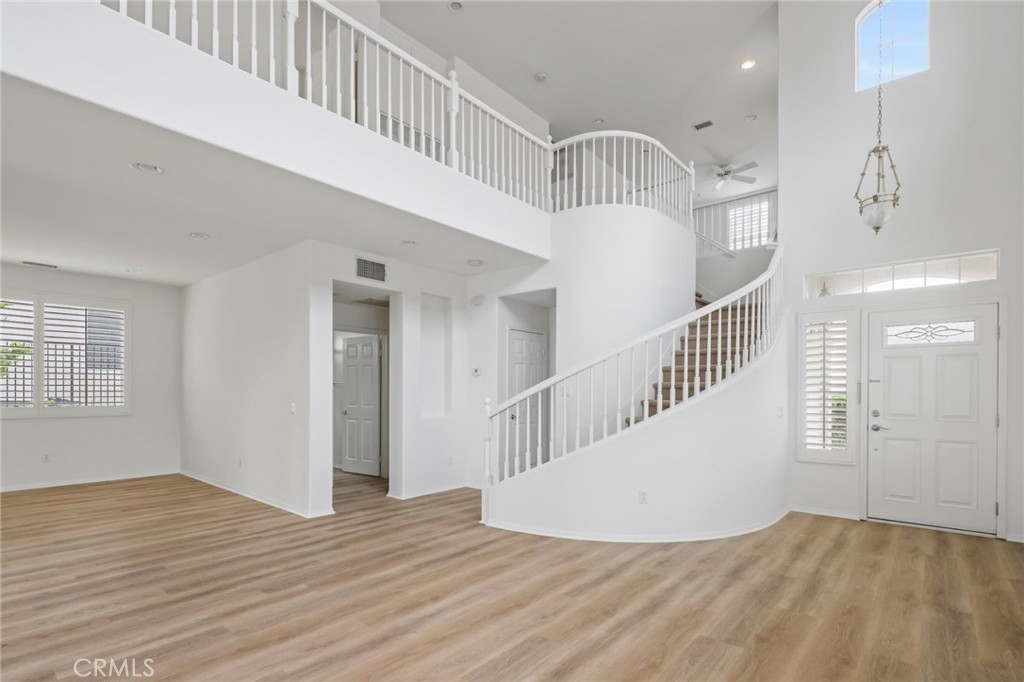 20616 Vercelli Way Porter Ranch, CA 91326 - Photo 6 of 54 Gallery Image 6