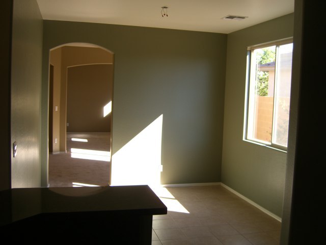 19334 North Lariat Road Maricopa, AZ 85138 - Photo 6 of 15 Breakfast Eating Area