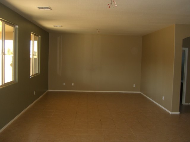 19334 North Lariat Road Maricopa, AZ 85138 - Photo 7 of 15 Family Room