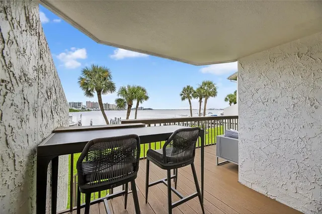 $7,000 | 160 Marina Del Rey Court, Clearwater Beach, FL 33767