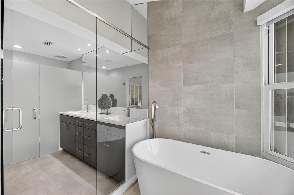 160 Marina Del Rey Court Clearwater Beach, FL 33767 - Photo 25 of 70