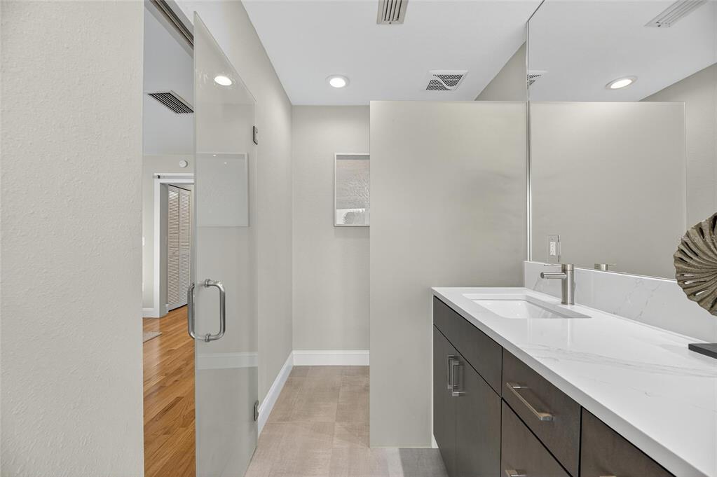 160 Marina Del Rey Court Clearwater Beach, FL 33767 - Photo 26 of 70