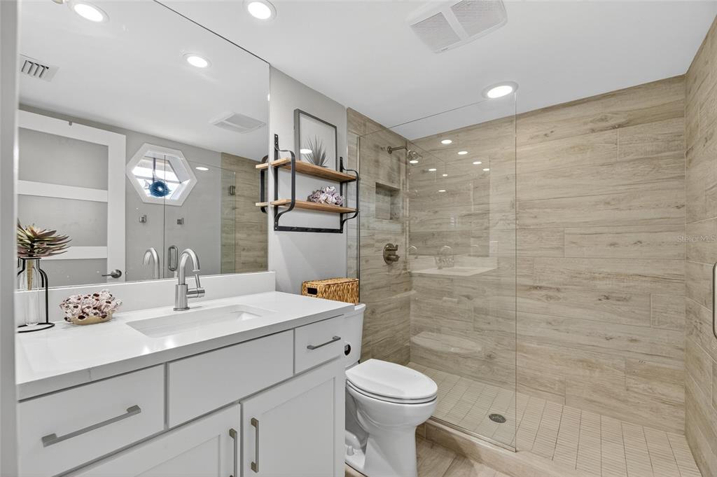 160 Marina Del Rey Court Clearwater Beach, FL 33767 - Photo 33 of 70