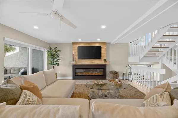 $7,000 | 160 Marina Del Rey Court, Clearwater Beach, FL 33767