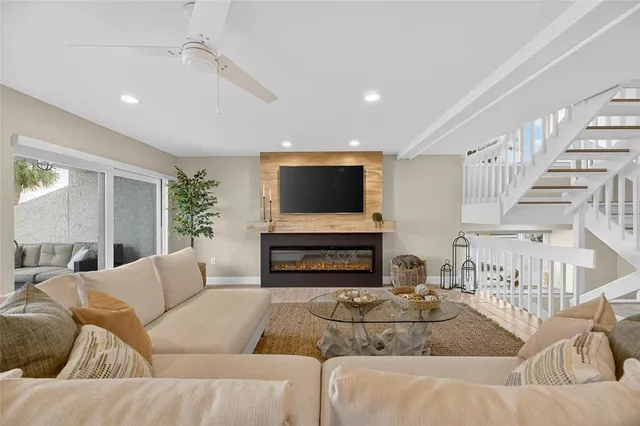 $7,000 | 160 Marina Del Rey Court, Clearwater Beach, FL 33767