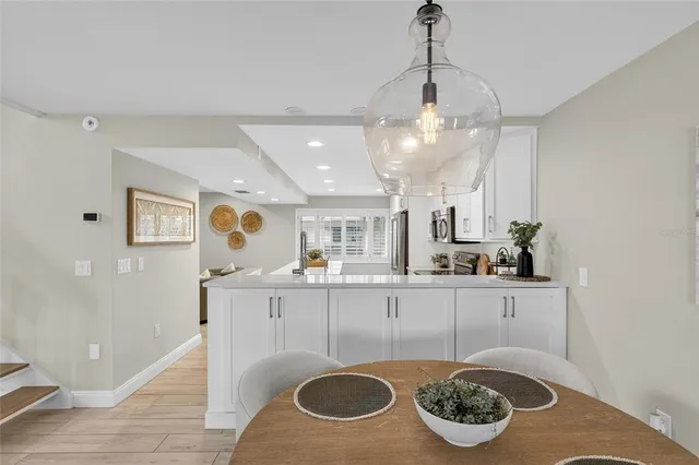 $7,000 | 160 Marina Del Rey Court, Clearwater Beach, FL 33767