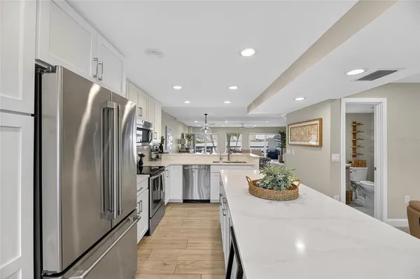 $7,000 | 160 Marina Del Rey Court, Clearwater Beach, FL 33767