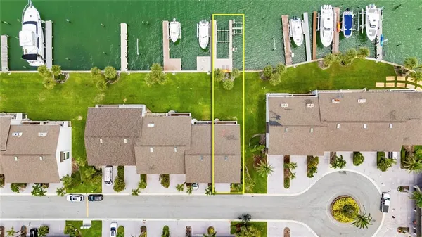 $7,000 | 160 Marina Del Rey Court, Clearwater Beach, FL 33767