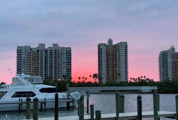 $7,000 | 160 Marina Del Rey Court, Clearwater Beach, FL 33767