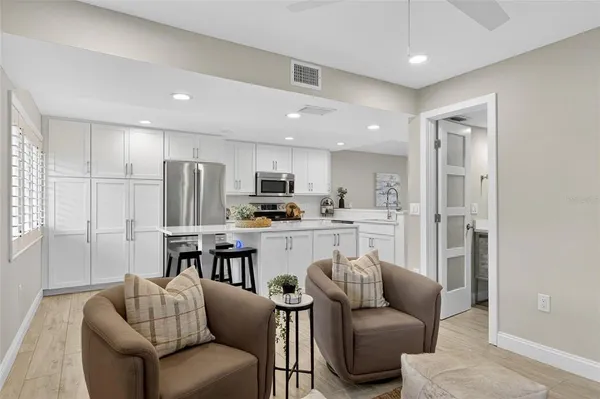 $7,000 | 160 Marina Del Rey Court, Clearwater Beach, FL 33767