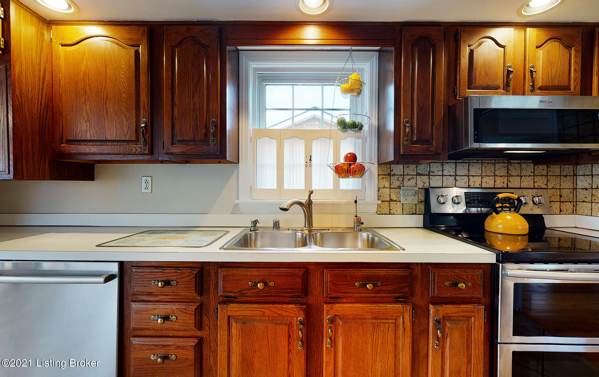 4242 Middlebrook Road Louisville, KY 40207 - Photo 17 of 57 4242-Middlebrook-Rd-20210324-018