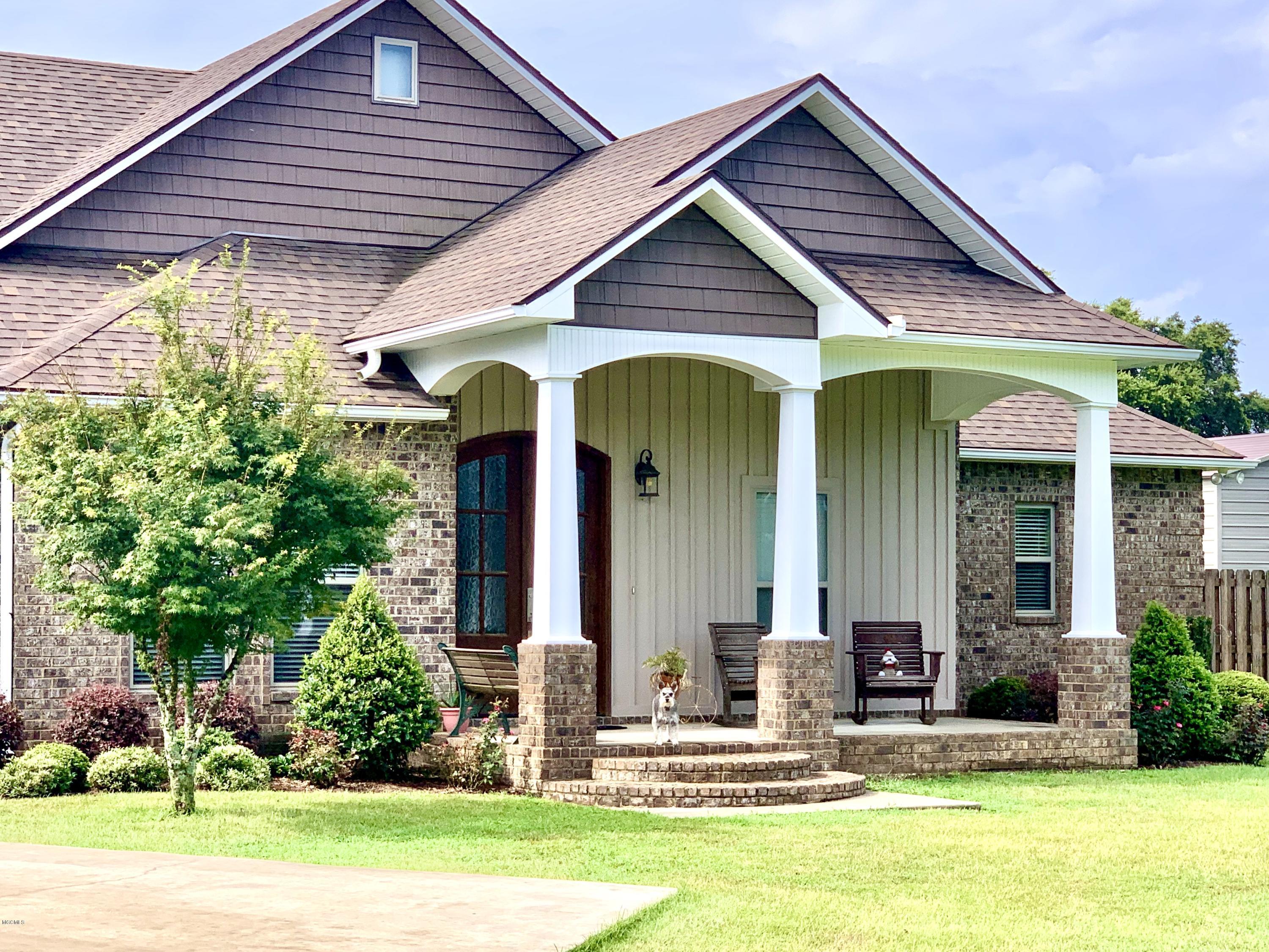 5408 Remington Road Moss Point, MS 39562 - Photo 3 of 46 DBC84EDC-B100-4D70-93AC-BCEFFDA31159