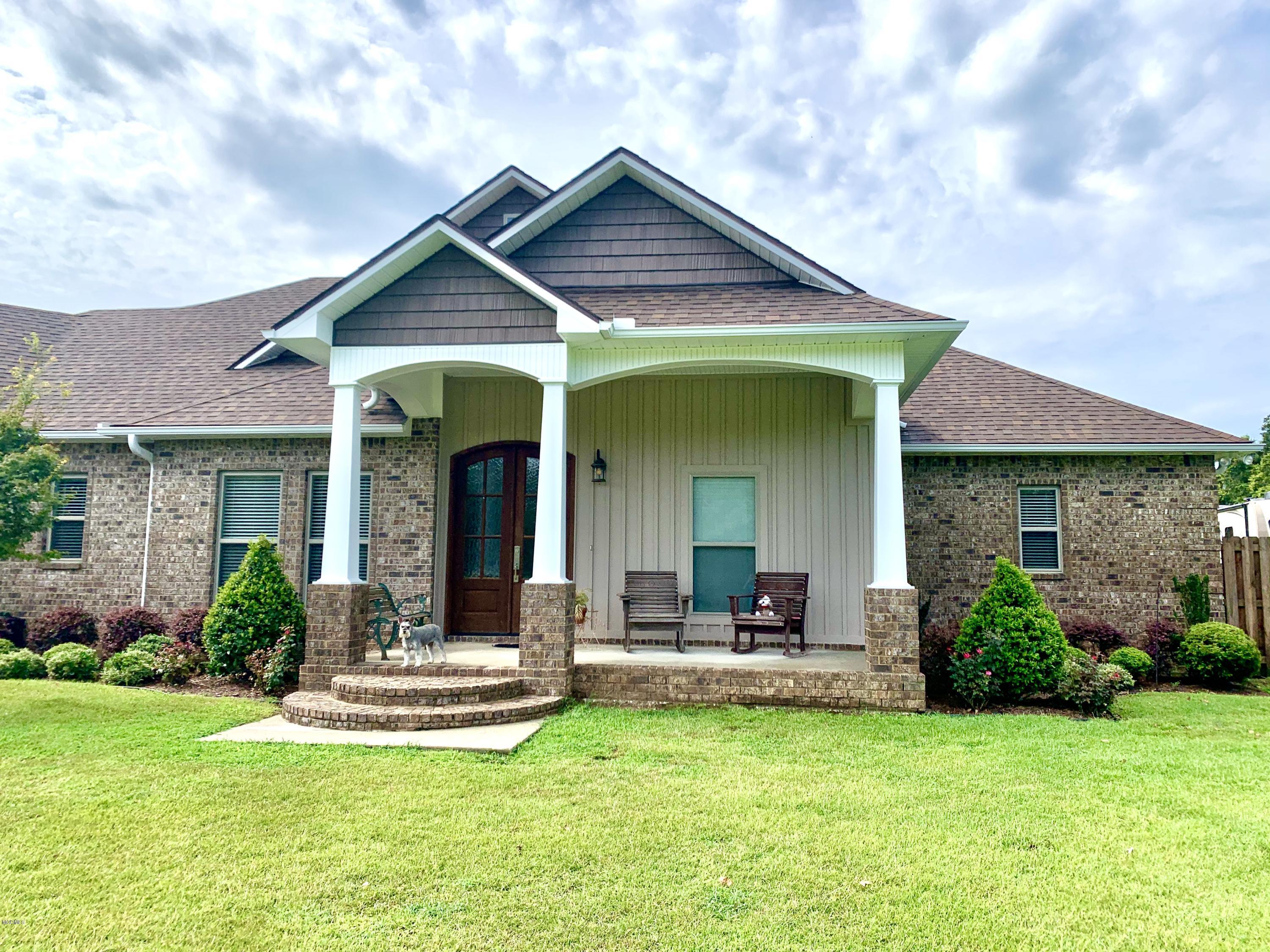 5408 Remington Road Moss Point, MS 39562 - Photo 4 of 46 869E9908-A5E6-4BDC-8E56-4381D9A86CA2