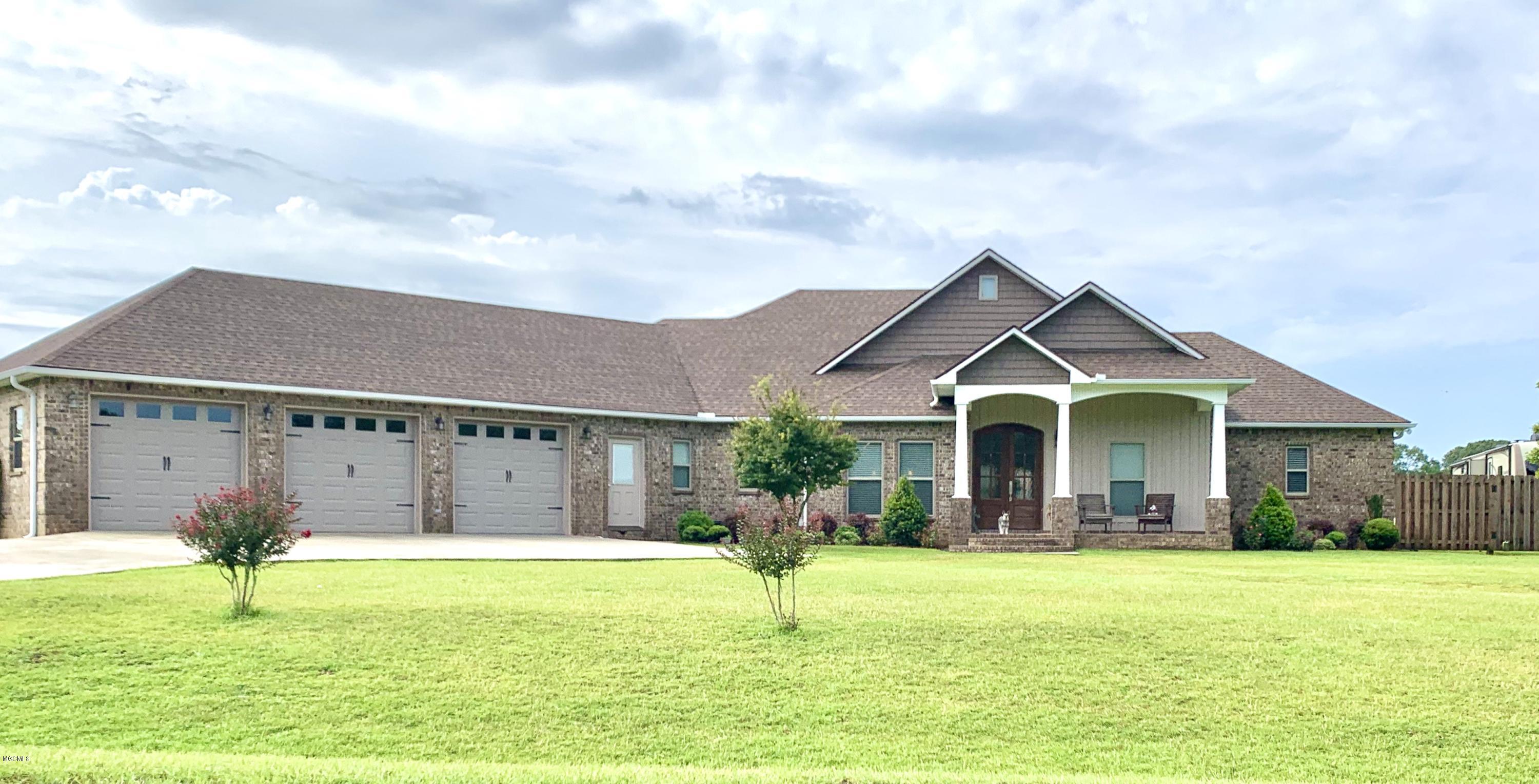 5408 Remington Road Moss Point, MS 39562 - Photo 6 of 46 9A9F90C6-40EE-4B63-81F9-4698536DF338
