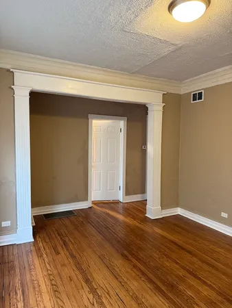 $1,300 | 5658 South Honore Street, Unit 1F, Chicago, IL 60636