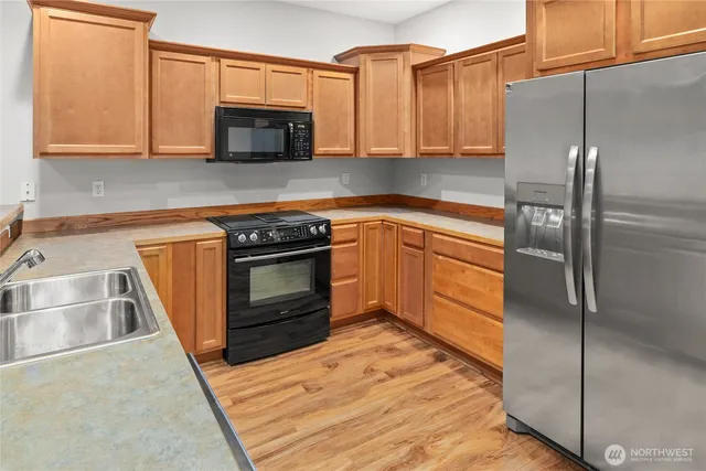 $379,000 | 302 River Trl Drive, Unit C, South Cle Elum, WA 98943