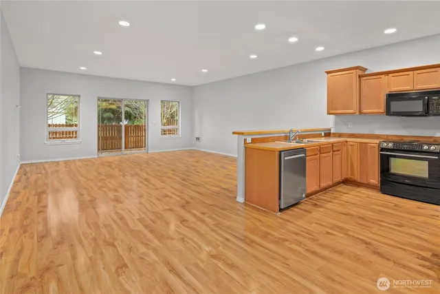 $379,000 | 302 River Trl Drive, Unit C, South Cle Elum, WA 98943