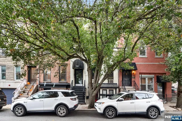 $525,000 | 152 6th Street, Unit 4, Hoboken, NJ 07030