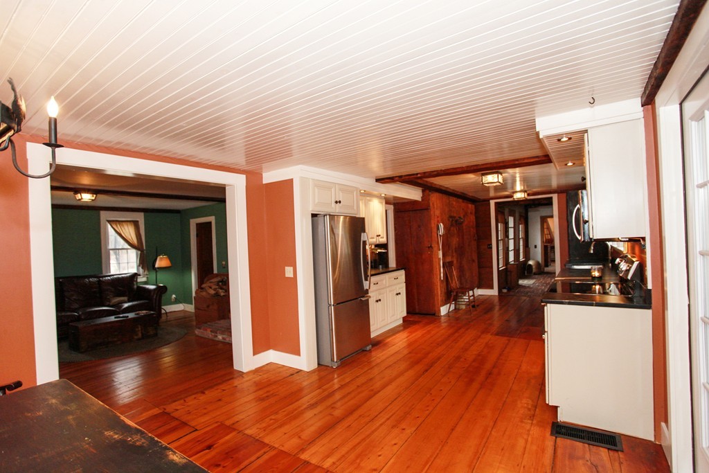 59 Bemis Road Winchendon, MA 01475 - Photo 3 of 30