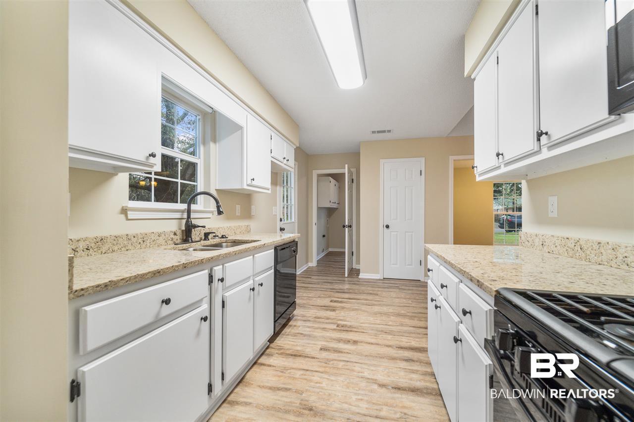 2608 Wagon Wheel Drive Mobile, AL 36695 - Photo 10 of 24