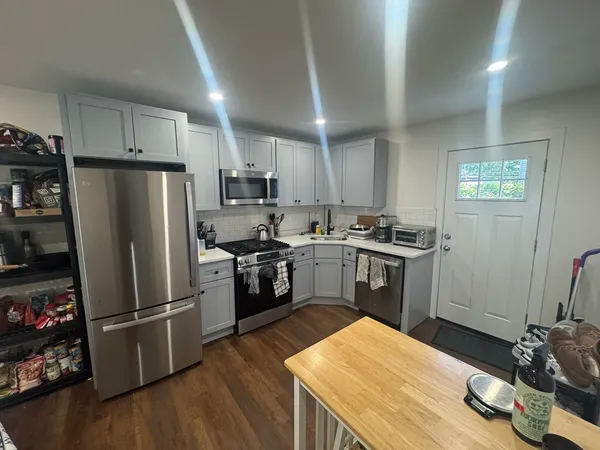 $3,500 | 12 Hunting Street, Unit 1, Cambridge, MA 02141