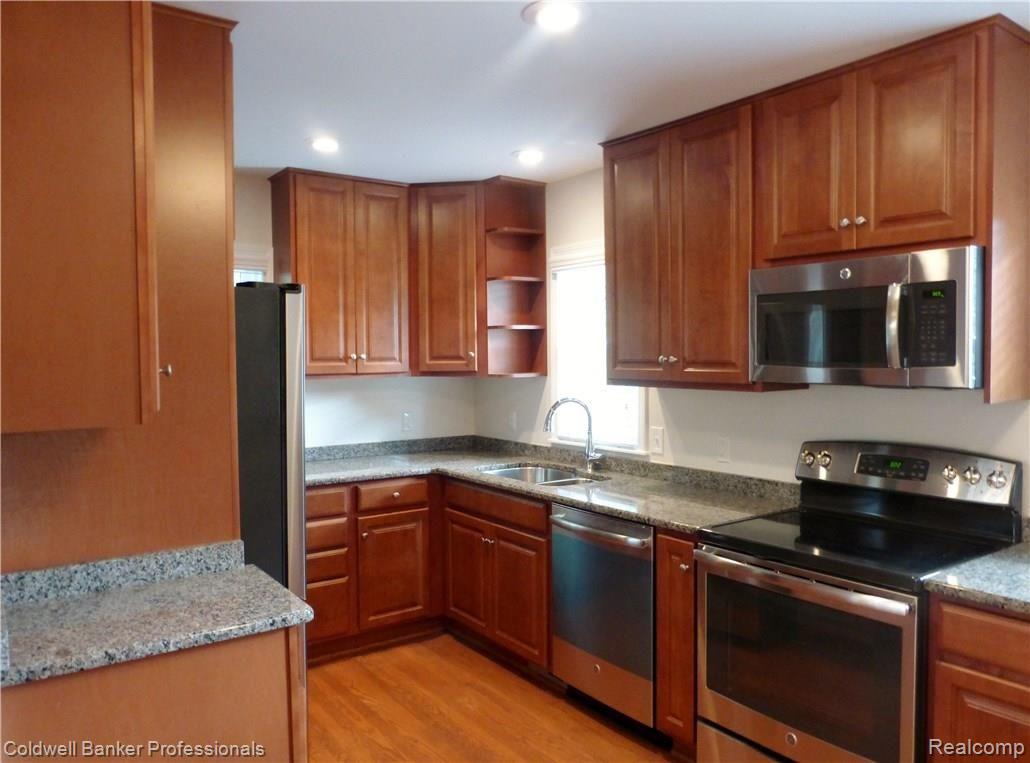 3661 Noble Road Oxford, MI 48370 - Photo 39 of 44 8.JPG