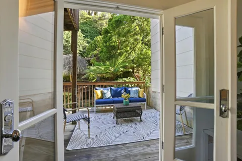 $879,000 | 1160 Clayton Street, Unit 2, San Francisco, CA 94117