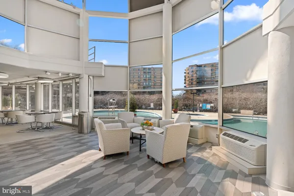 $374,900 | 8340 Greensboro Drive, Unit 623, McLean, VA 22102