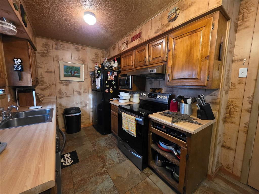 506 Hall Street Graham, TX 76450 - Photo 15 of 28