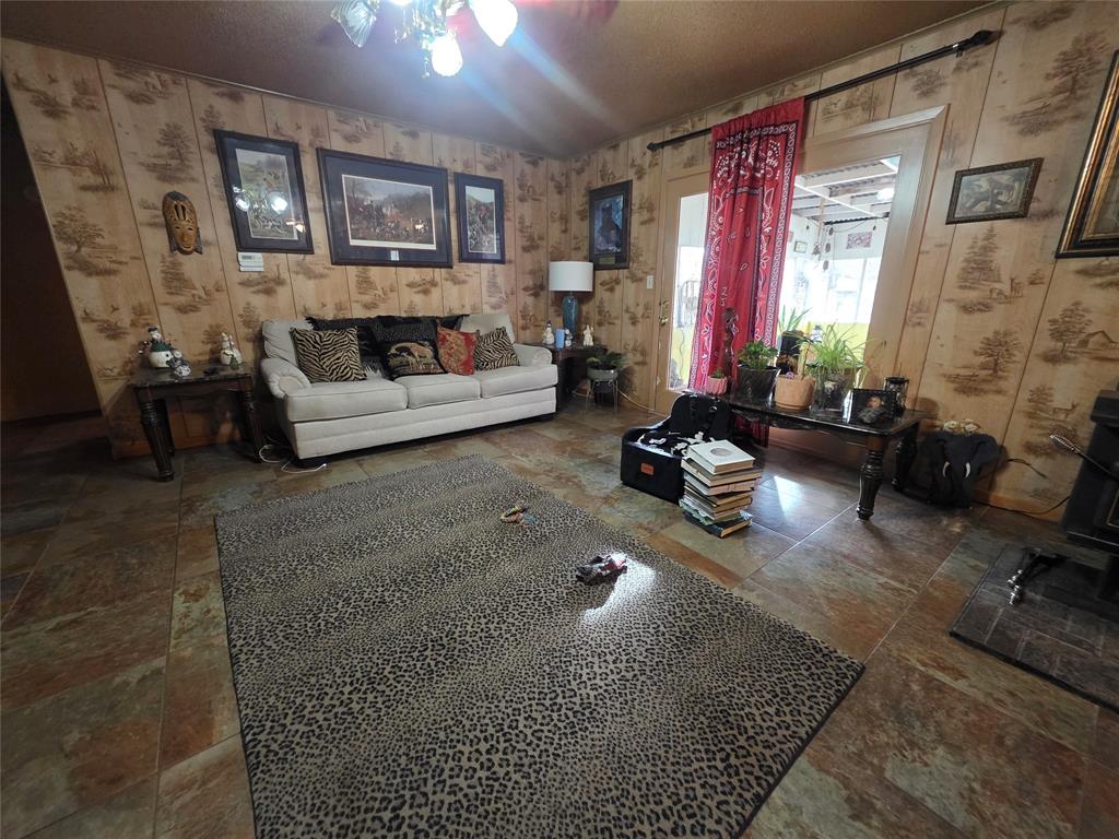 506 Hall Street Graham, TX 76450 - Photo 15 of 28 a living room with furniture rug and window