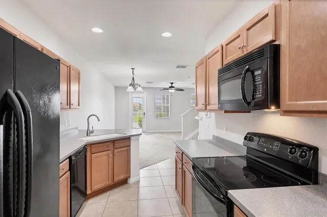 $2,300 | 3760 82nd Ave Circle East, Unit 102, Sarasota, FL 34243