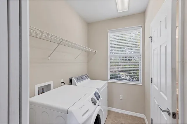 $2,300 | 3760 82nd Ave Circle East, Unit 102, Sarasota, FL 34243