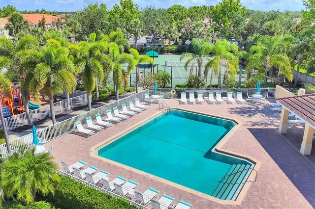 $2,300 | 3760 82nd Ave Circle East, Unit 102, Sarasota, FL 34243