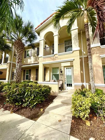 $2,300 | 3760 82nd Ave Circle East, Unit 102, Sarasota, FL 34243