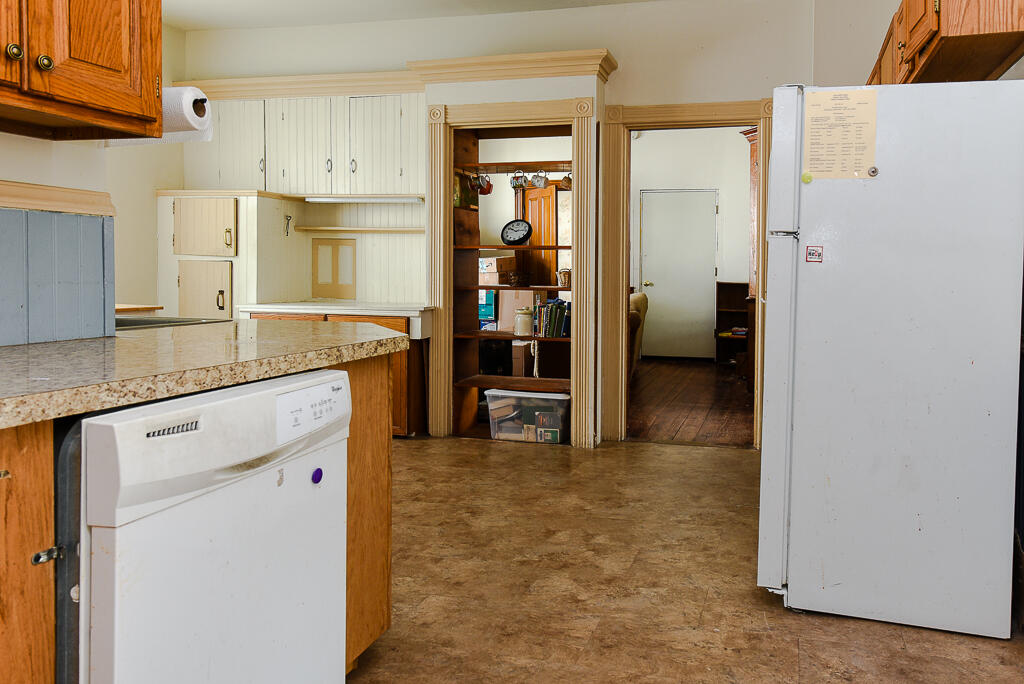 36 High Street Paris, ME 04281 - Photo 13 of 69 36 High St Unit 1 (2 of 28)