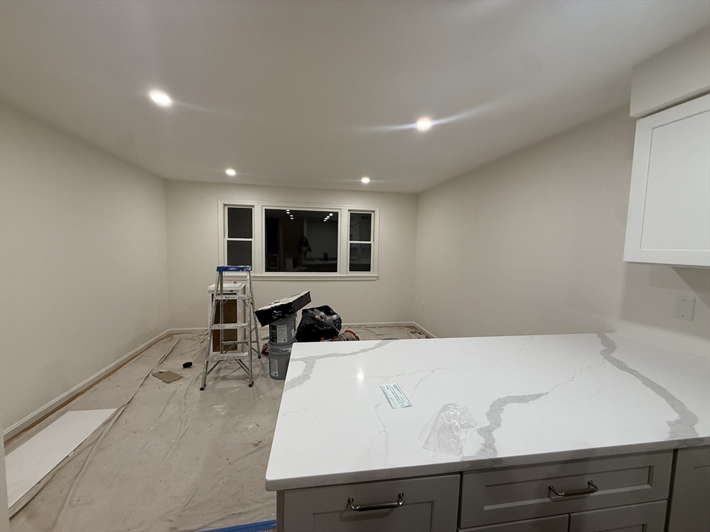 105 Beaconsfield Road, Unit 105 Brookline, MA 02445 - Photo 6 of 14